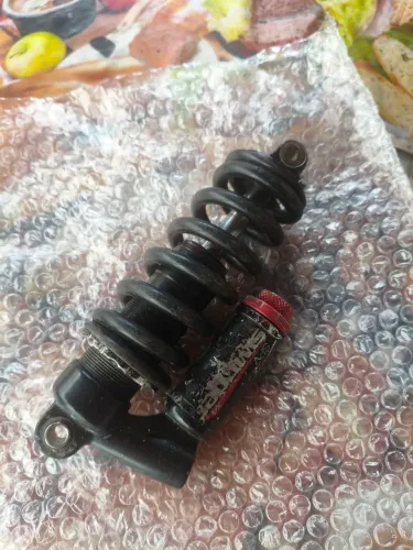 Shox traseiro manitou Winger X4 mola 190mm usado top