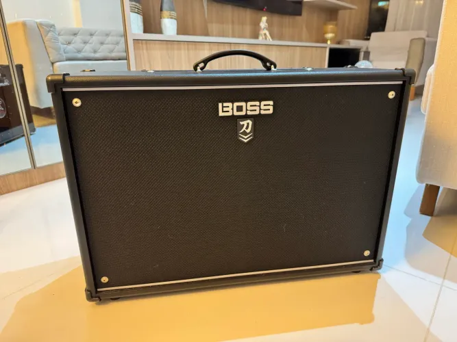 Amplificador Boss Katana 212 MK II 100w dois alto-falantes