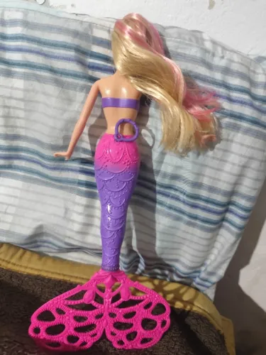 Boneca barbie sereia bolhas magica
