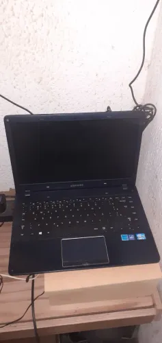 Notebook sansumg com defeito para retirada de peças