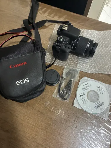Camera Cano EOS 750D
