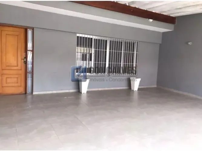 Sobrado Residencial com 05 Quartos sendo 01 suíte a venda - Assunção, SBC