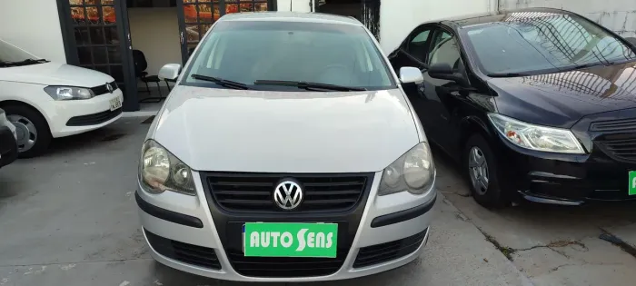 Volkswagen Polo Sed. Comfort. 1.6 MI Tot. Flex 8V 2011