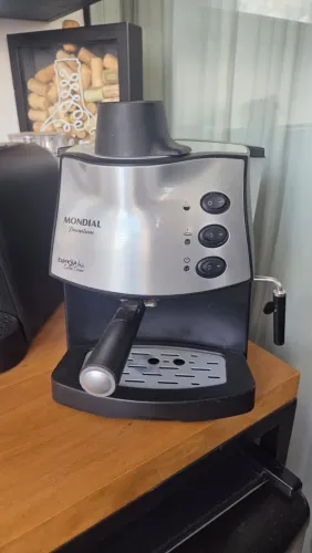 Cafeteira elétrica mondial