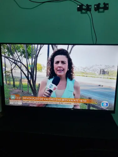Tv 32 TCL um mês de uso nota fiscal na garantia