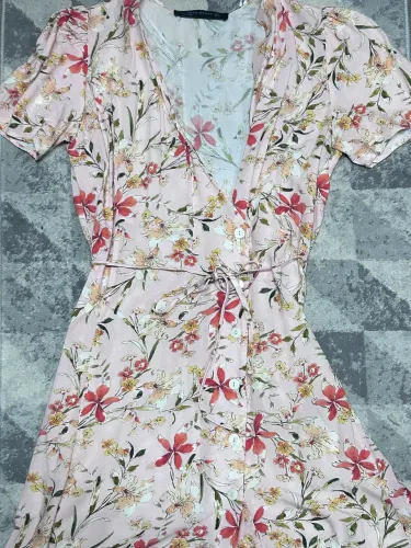 Vestido Rosa Floral Zara Woman tam P