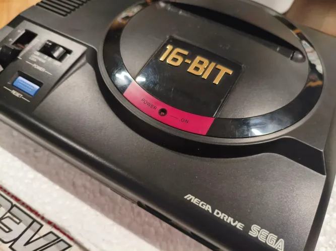 Mega Drive Japonês na caixa 