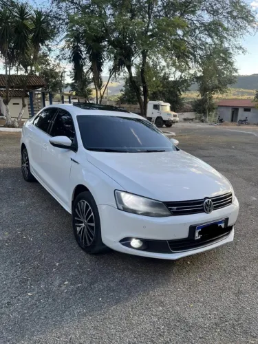 Volkswagen Jetta Highline 2.0 TSI 16V 4P Tiptronic 2013