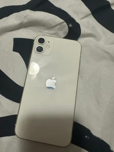 Vendo esse iPhone 64g  bateria 77