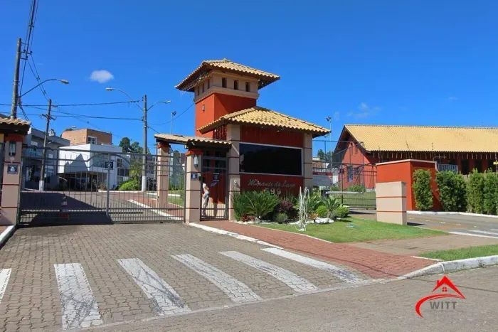 Casa de 3 suítes excelente acabamento Localizada no condomínio Mirante do lago