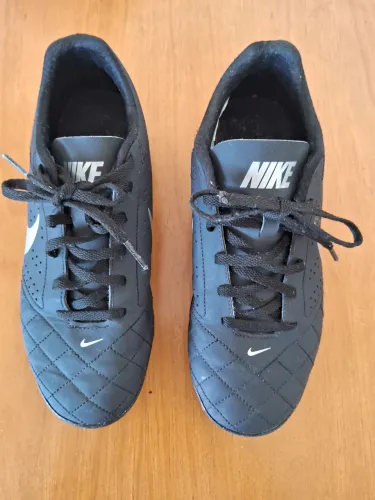 Tênis NIKE Tamanho 37 em excelente estado de conservação