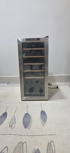 ADEGA PHILCO - 18 garrafas 220v