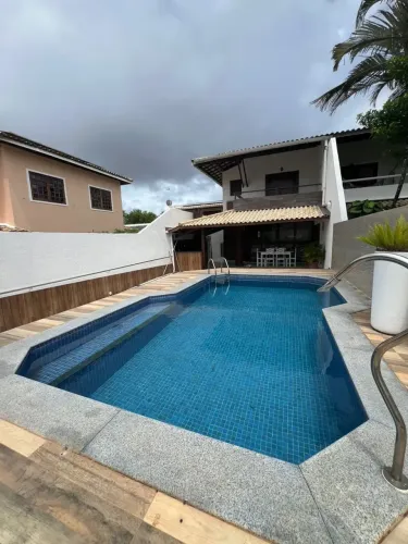 CASA 3/4 SENDO UMA SUITE, COM PISCINA À VENDA NO CONDOMÍNIO ECO VILAS EM LAURO DE FREITAS