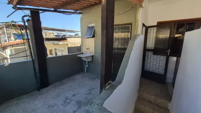 Sobrado Confortável para Locação na Vila Tiradentes!