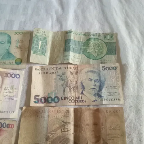 Células antigas e moedas em geral para colecionadores