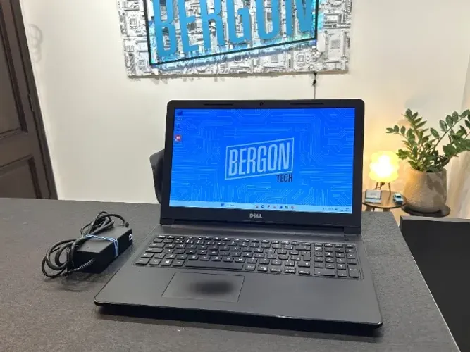 Notebook Dell Inspiron 3576 - i7 8ª Geração - 8GB DDR4 - SSD 240GB - Radeon 520 -Garantia