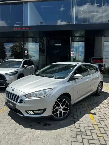 Ford Focus Titanium 2.0 16V Flex 5P Mec. 2016