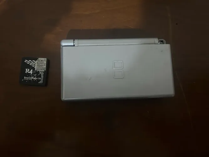 Nintendo DS Lite