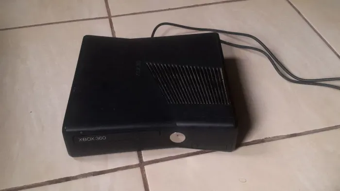 Xbox 360 Original + Kinect + 4 Jogos + Controle