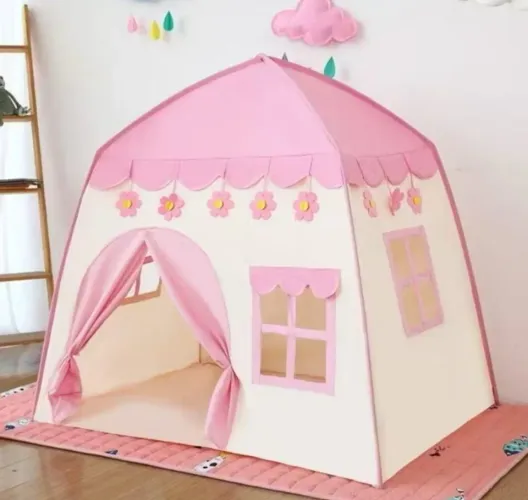 Barraca infantil rosa com luzes  