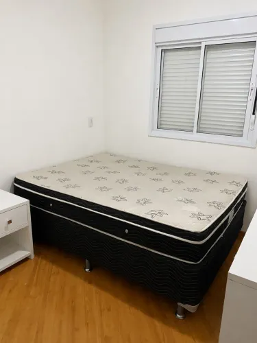 Cama Box de casal 