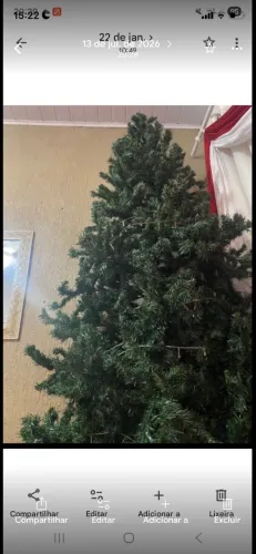 Árvore de Natal 2,70 altura bem cheia