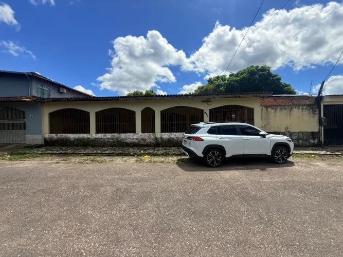 VENDO CASA CENTRO MARITUBA