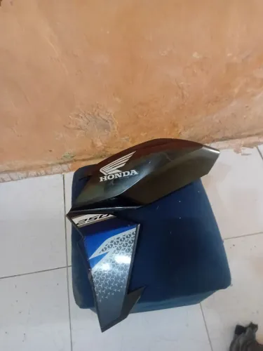 Carenagem esquerda CB twister 250cc/2020