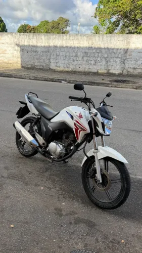 TITAN 150 2015