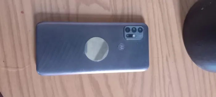 Celular motoG10 350,00