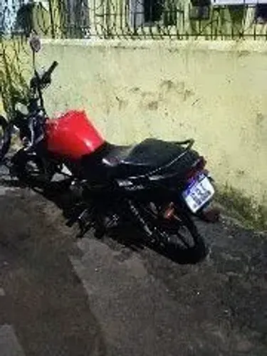 Vendo moto factor 125 2022/23 12.500 excelente estado.