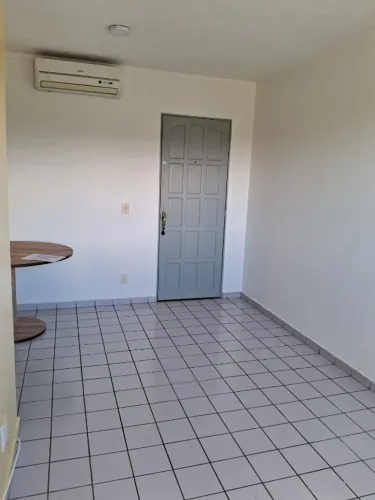 Condominio Acacias 2 Quartos e no 4º Andar / Fecha R$ 230 á Vista