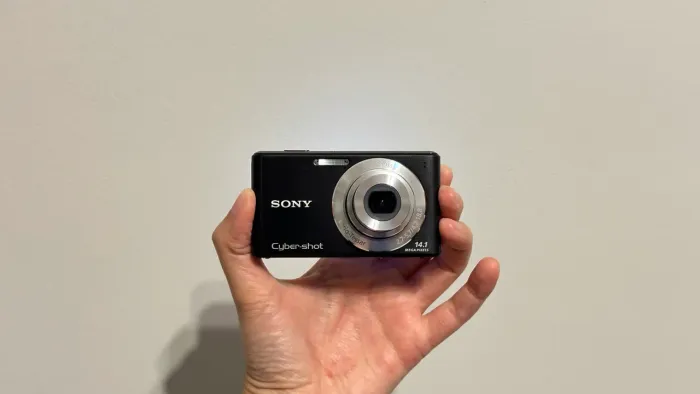 Sony Cybershot DSC-W530 14.1MP - Completa, na caixa, nova!