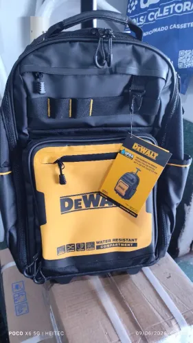 Mochila Dewalt de rodinha