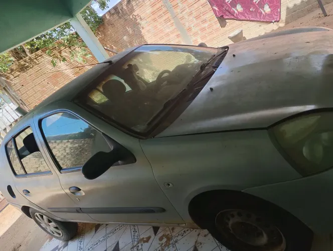 Renault Clio Sed. Expression Hi-flex 1.0 16V 4P 2008