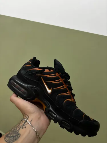 Air Max Plus ?dark obsidian? Preto/Laranja