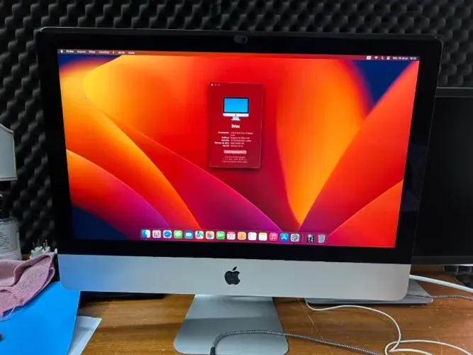 Apple iMac 21" Retina - Intel Core i5 3GHZ