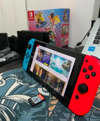 NINTENDO SWITCH V2  IMPECÁVEL!