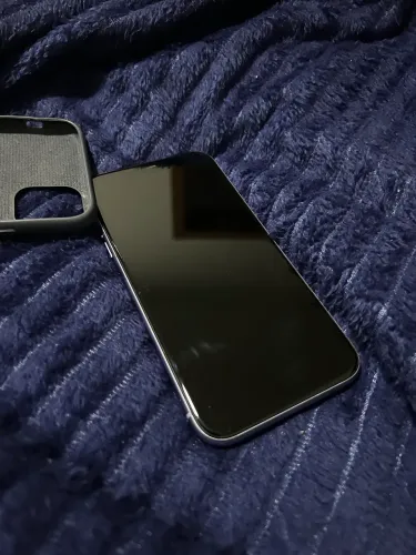 Iphone 11 roxo