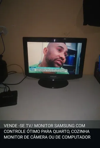 VENDE -SE TV/ MONITOR SAMSUNG COM CONTROLE