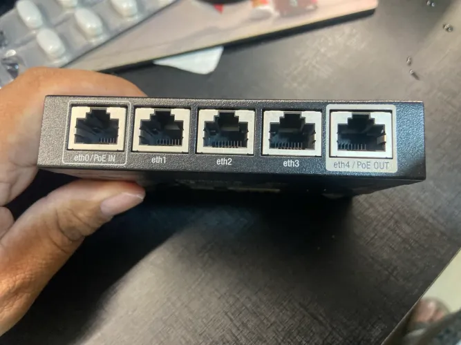 Ubiquiti EdgeRouter X ER-X ? Roteador Profissional Gigabit