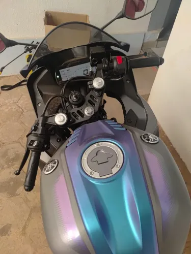 Moto Yamaha YZF R15 ABS muito nova , estado de zero km 