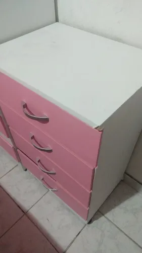 Guarda roupa comoda e aparador 