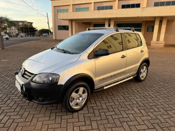 Volkswagen Crossfox 1.6 MI Total Flex 8V 5P 2009