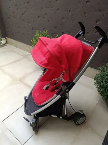 Carrinho de Passeio Quinny Zapp Xtra - Vermelho