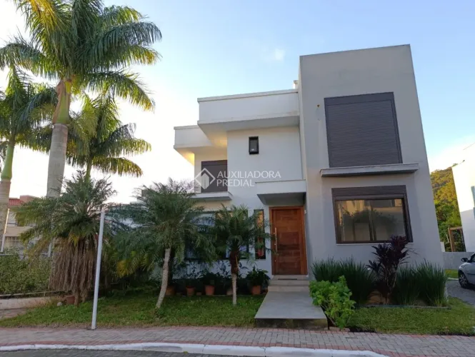Casa para locação anual com 4 suítes em condomínio fechado - Cachoeira do Bom Jesus