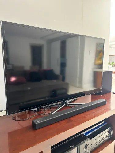 Tv Samsung UN55ES6500GXZD com tela quebrada