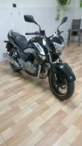 Suzuki Moto 250 CL, 2016