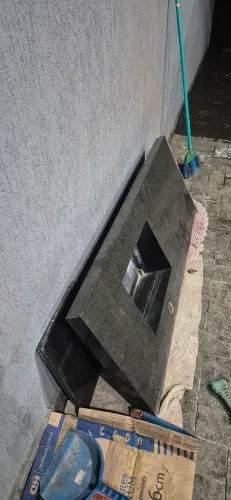 Bancada com pia esculpida 