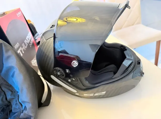 CAPACETE LS2
